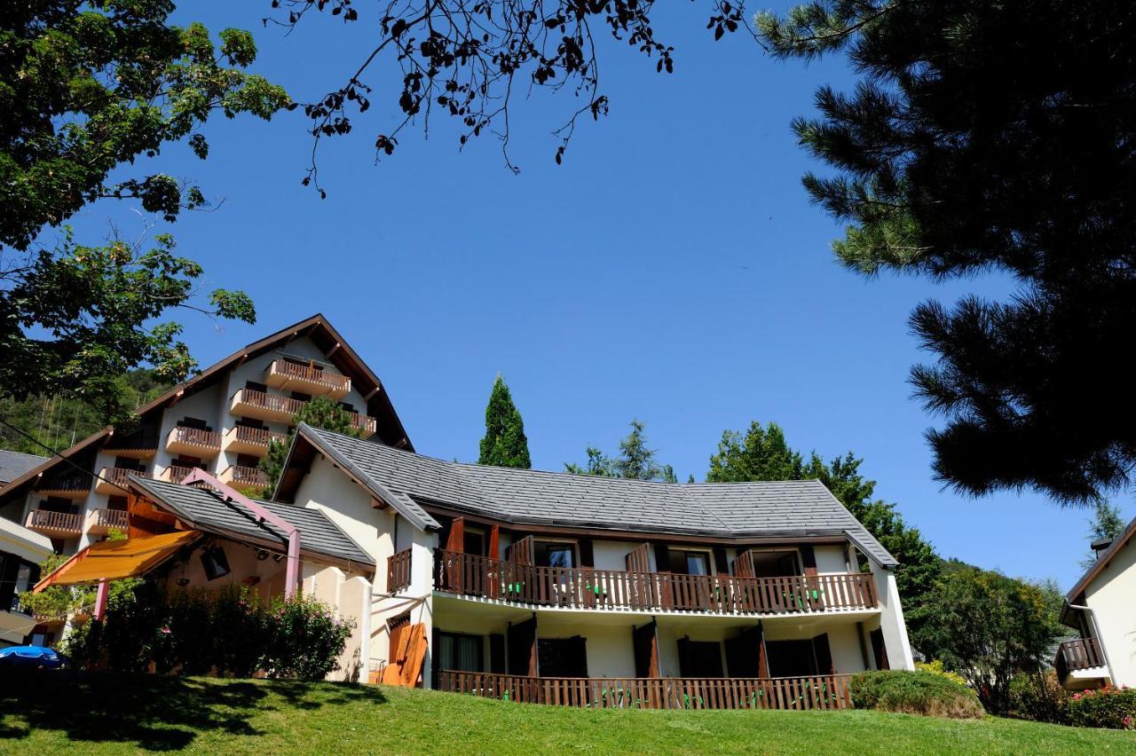 Village Club Les Hyvans Шорж Экстерьер фото