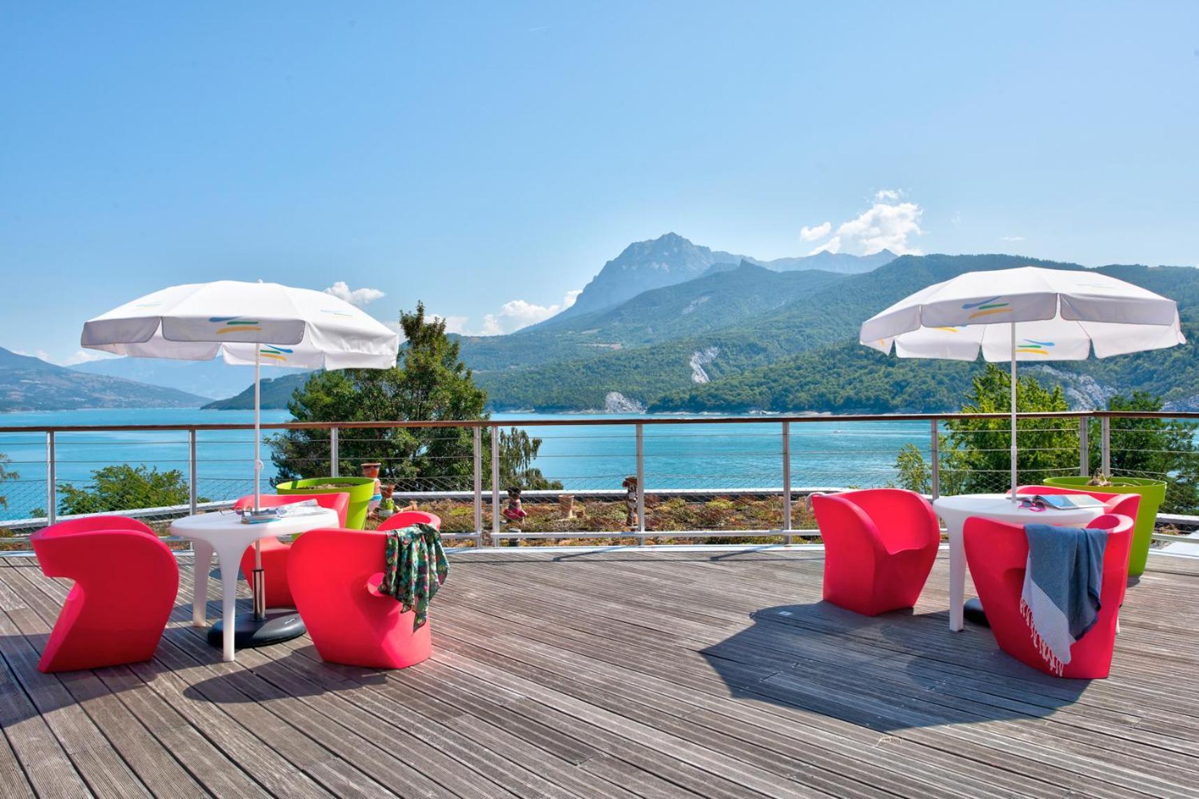 Village Club Les Hyvans Шорж Экстерьер фото