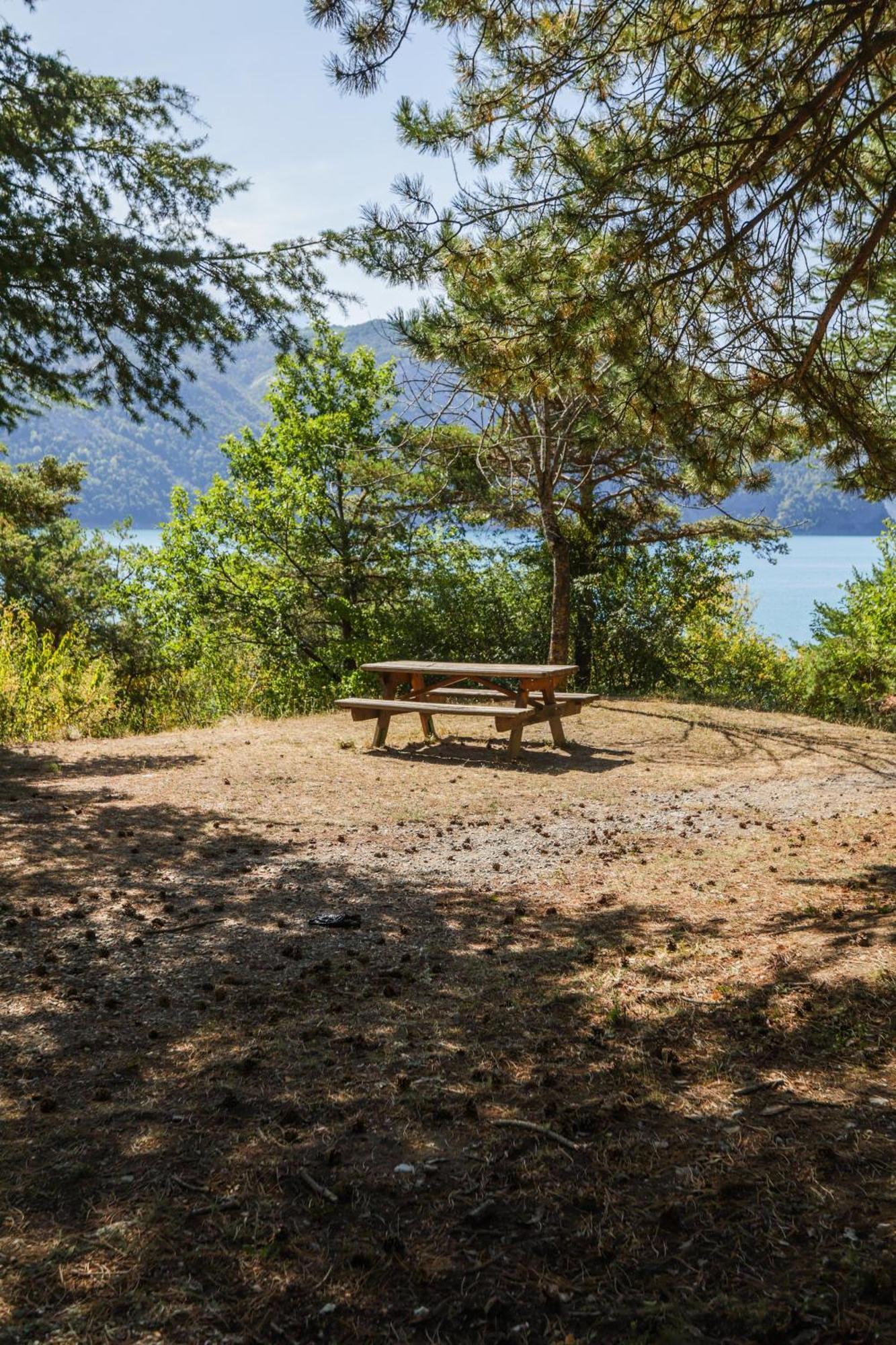 Village Club Les Hyvans Шорж Экстерьер фото
