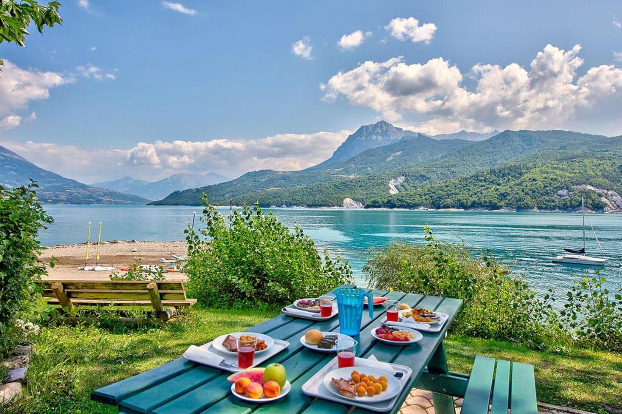 Village Club Les Hyvans Шорж Экстерьер фото